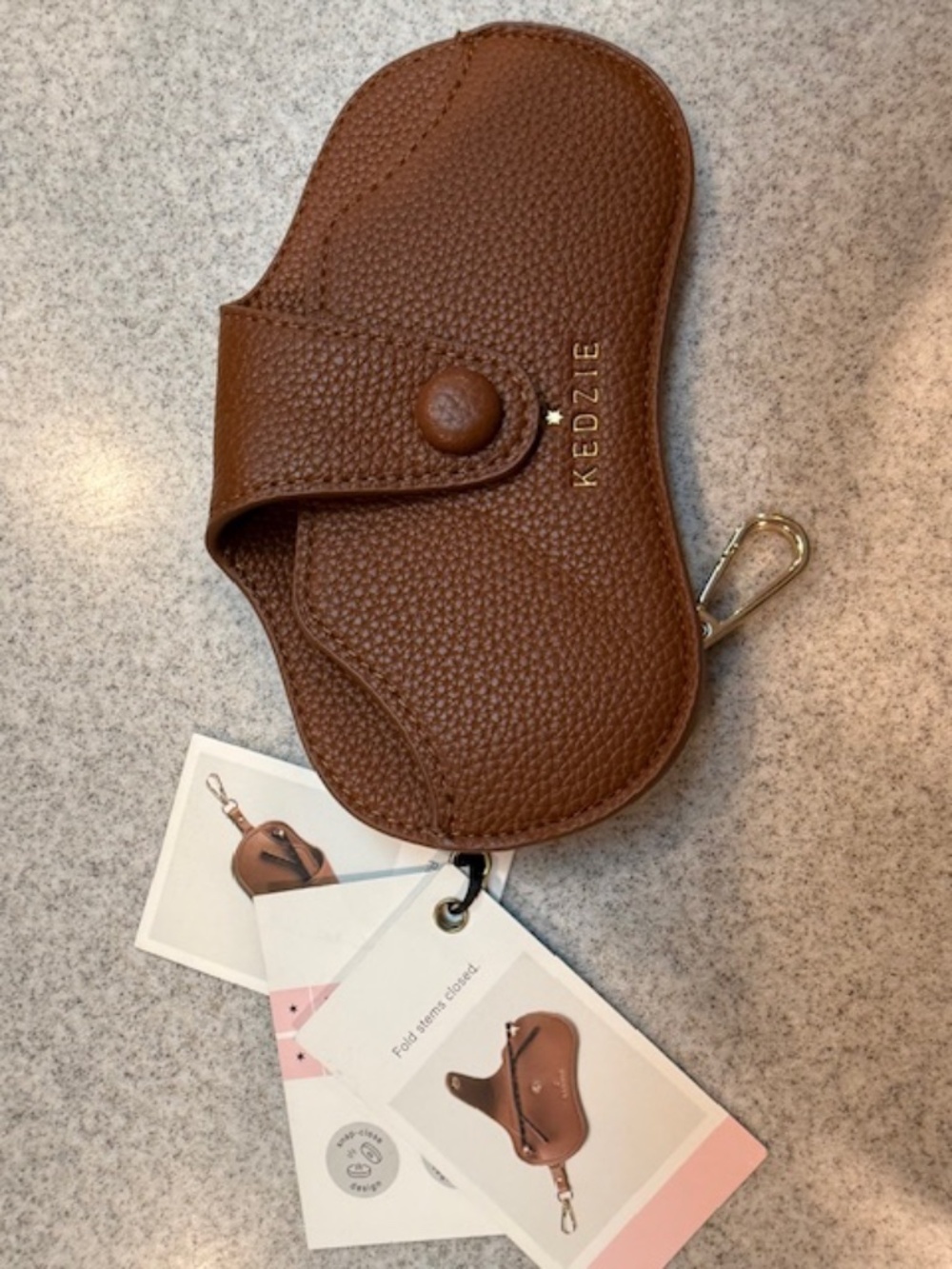 Kedzie Womens Eyewear Case​ w Keychain Eyeglasses Holder Brown